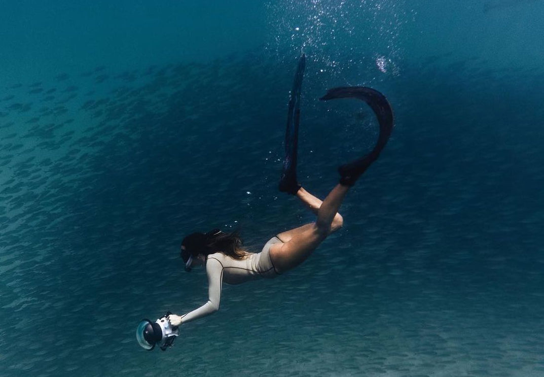 Serena Lutton diving