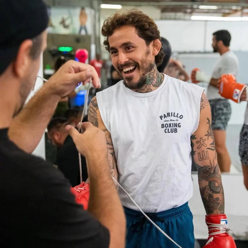 >
      </div>
        <div class=